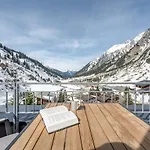 Mondschein & Ski-in Ski-out Luxus Am Arlberg שטובן אם ארלברג