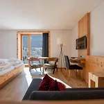 מלון Mondschein & Ski-in Ski-out Luxus Am Arlberg 4*
