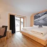מלון Mondschein & Ski-in Ski-out Luxus Am Arlberg