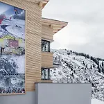 Mondschein & Ski-in Ski-out Luxus Am Arlberg מלון