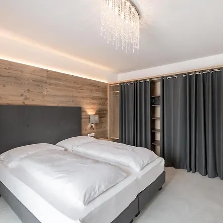Hotell Mondschein & Stuben am Arlberg