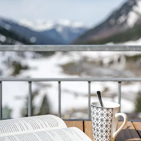 Mondschein & Ski-in Ski-out Luxus Am Arlberg Hotel 4*