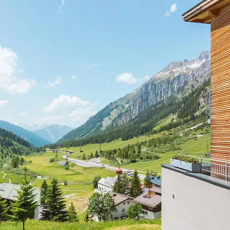 Hotell Mondschein & Stuben am Arlberg