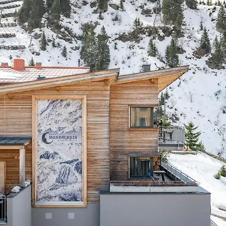 Mondschein & Ski-in Ski-out Luxus Am Arlberg 4*