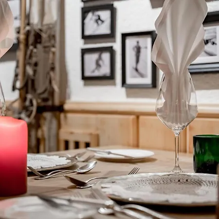 فندق Mondschein & Ski-in Ski-out Luxus Am Arlberg 4*