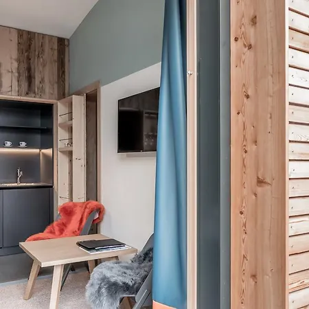 Mondschein Ski-in Ski-out Hotel 4*