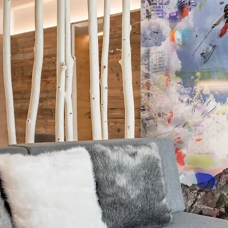 فندق Mondschein & Ski-in Ski-out Luxus Am Arlberg 4*