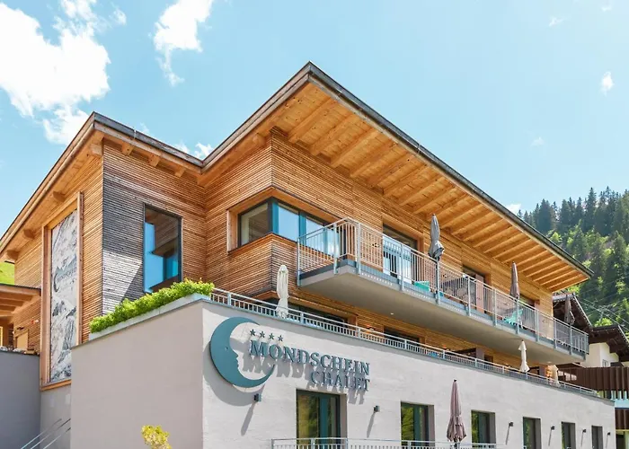 Mondschein & Ski-in Ski-out Luxus Am Arlberg Hotel