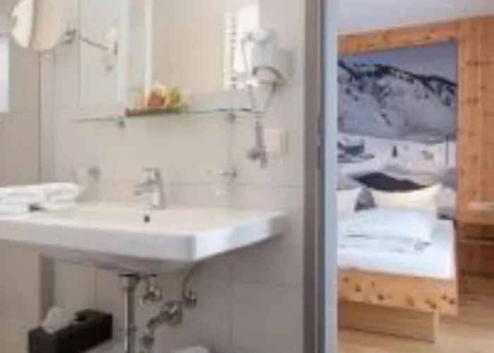 Mondschein & Ski-in Ski-out Luxus Am Arlberg Hotel Stuben am Arlberg