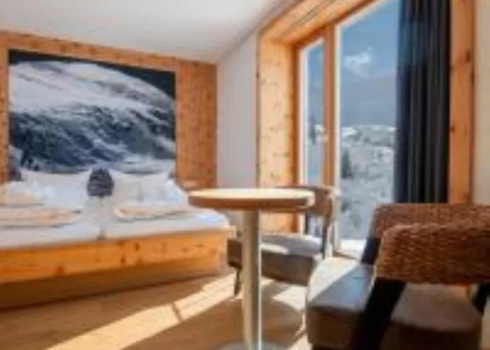 Mondschein & Ski-in Ski-out Luxus Am Arlberg Hotel 4*