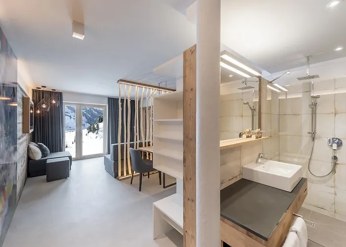 Mondschein & Ski-in Ski-out Luxus Am Arlberg Hotel 4*