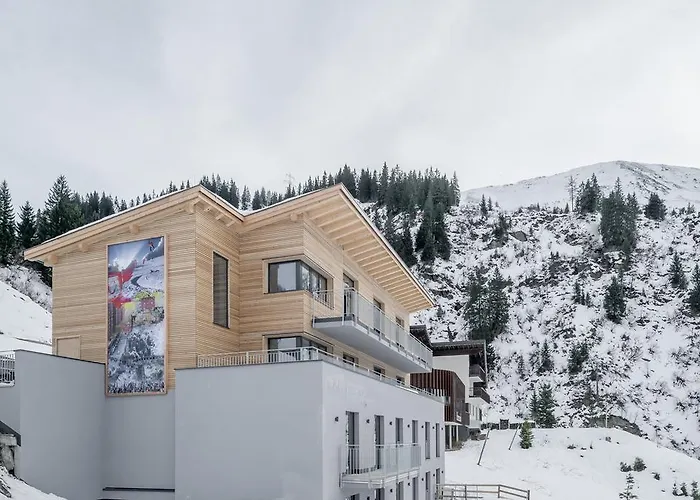 Mondschein & Ski-in Ski-out Luxus Am Arlberg 4*